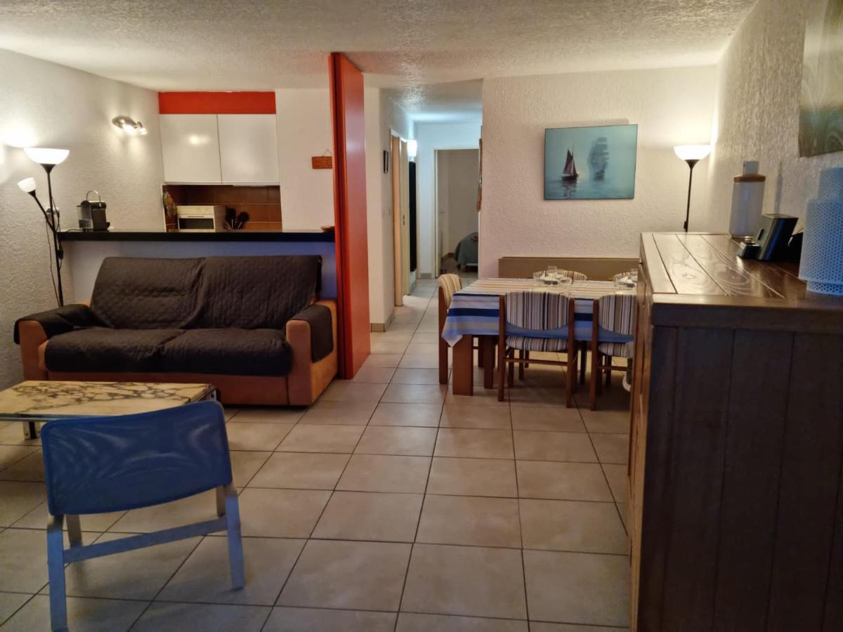 Cnn Ulysse 1 - Appartement Vue Mer Avec Garage Ла Гранде-Моте Екстериор снимка